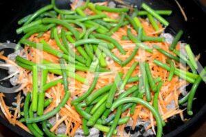 6_чесночные стрелки с мясом