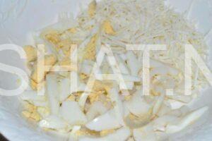 6_салат с кальмарами, кукурузой, яйцом и сыром