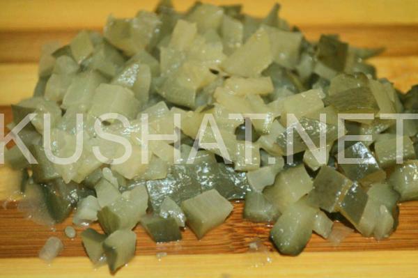 салат с консервированными шампиньонами, сыром и кукурузой 6_салат с консервированными шампиньонами, сыром и кукурузой