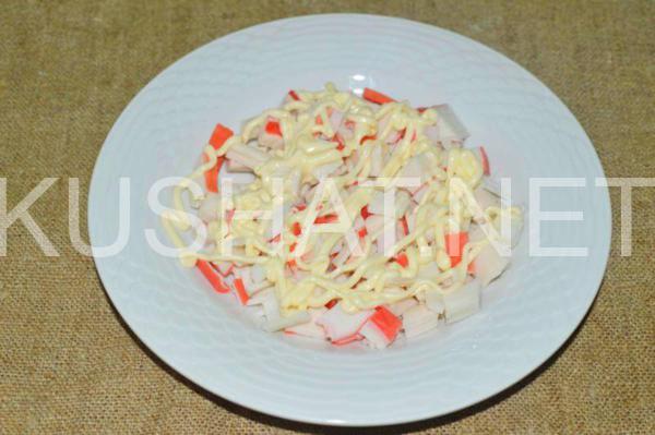 6_слоеный салат с крабовыми палочками и ананасами