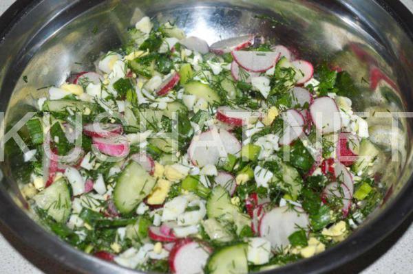 салат с редисом, огурцом, яйцом и сметаной 7_салат с редисом, огурцом, яйцом и сметаной