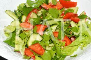 7_салат с рукколой, курицей и помидорами