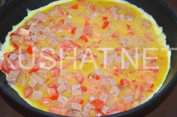 яичница с помидорами и колбасой 7_яичница с помидорами и колбасой