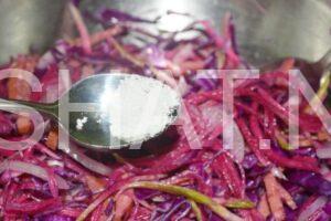 8_салат из краснокочанной капусты с колбасой и арбузной редькой