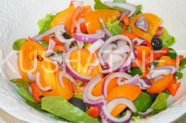 8_салат с помидорами, маслинами и перцем