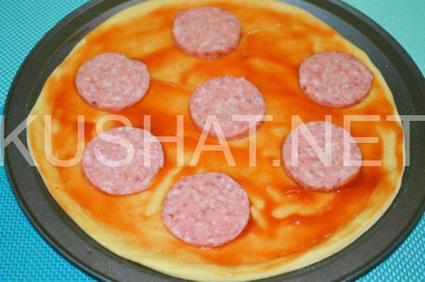 тонкая пицца с колбасой и грибами 8_тонкая пицца с колбасой и грибами
