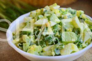 9_салат из черемши с яйцом и огурцом