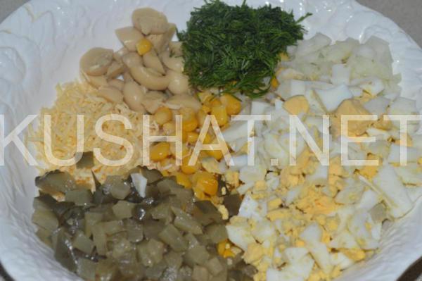 салат с консервированными шампиньонами, сыром и кукурузой 9_салат с консервированными шампиньонами, сыром и кукурузой