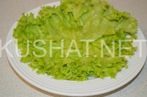 салат с копченым кальмаром, помидорами и перепелиными яйцами 9_салат с копченым кальмаром, помидорами и перепелиными яйцами