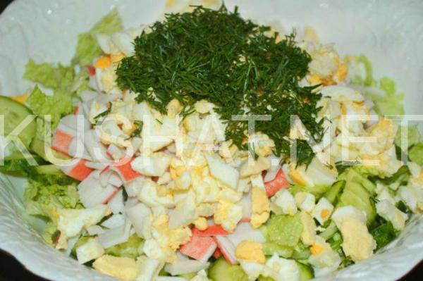 9_салат с пекинской капустой и крабовыми палочками