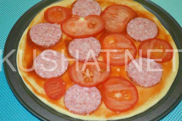тонкая пицца с колбасой и грибами 9_тонкая пицца с колбасой и грибами