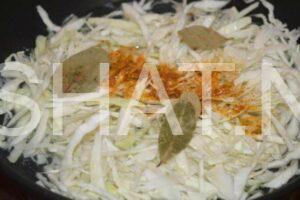 9_тушеная капуста с грибами и охотничьими колбасками